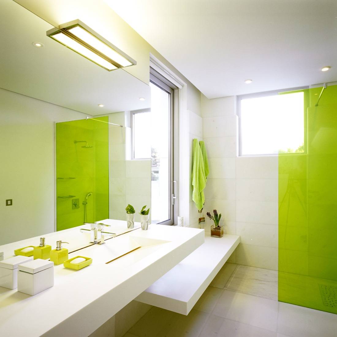 Green color for divider