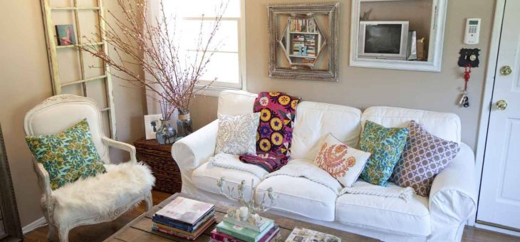 How to Accessorize a Living Room on a Budget