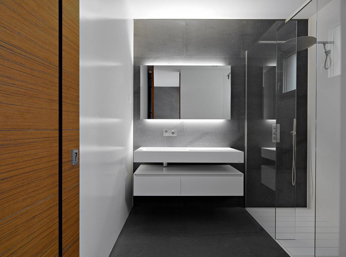 Narrow long bathroom