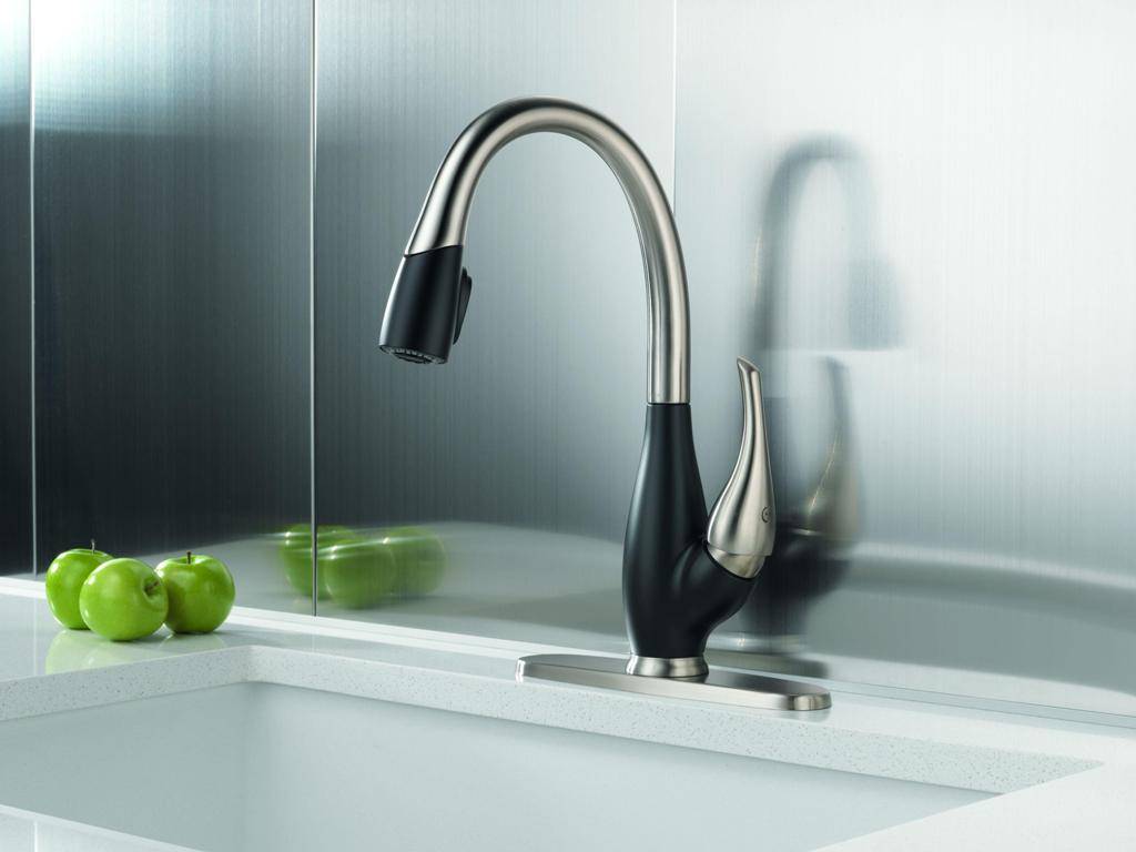 Silver Modern Kitchen Faucet