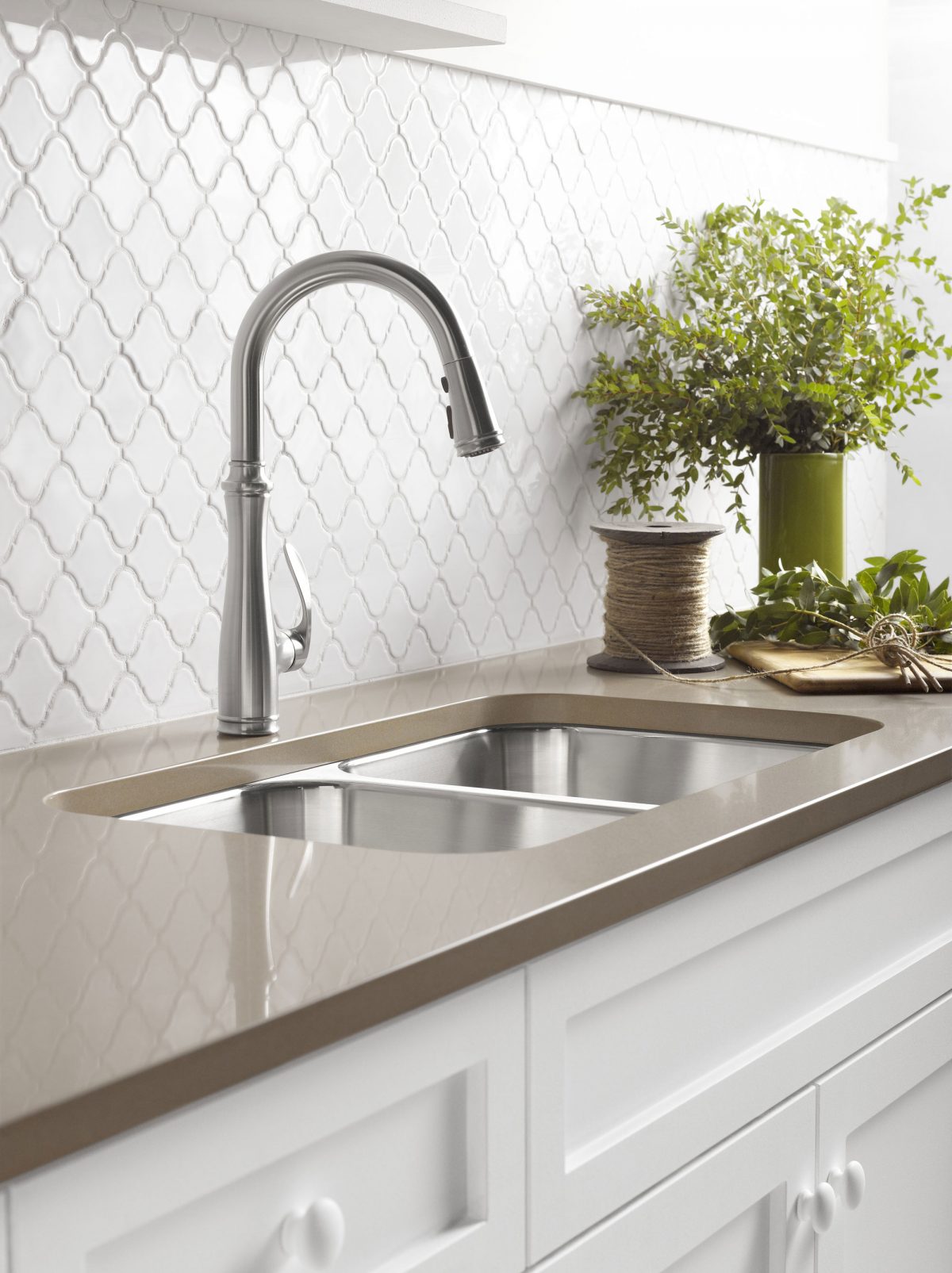 Kitchen Sink Faucet: Indispensable A Modernity - Interior Design ...