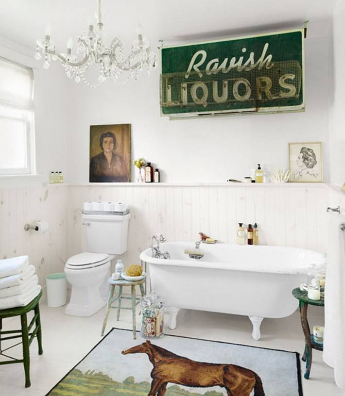 vintage bathroom