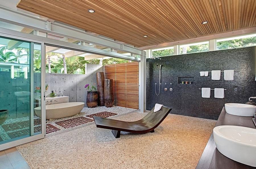 Relaxing outdoor bath design that is conneted with an indor bathroom