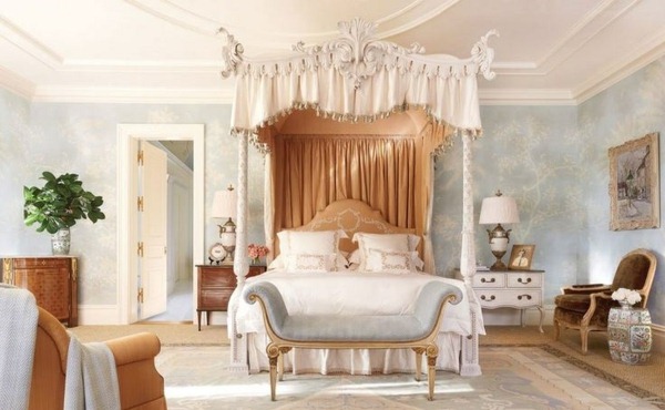 bedroom in baroque style