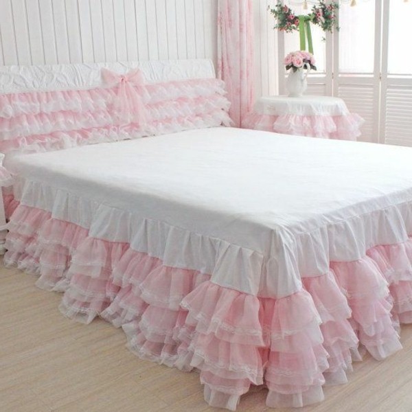 pink and white color nuances for bed