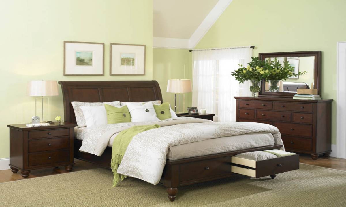 light green light bedroom colors