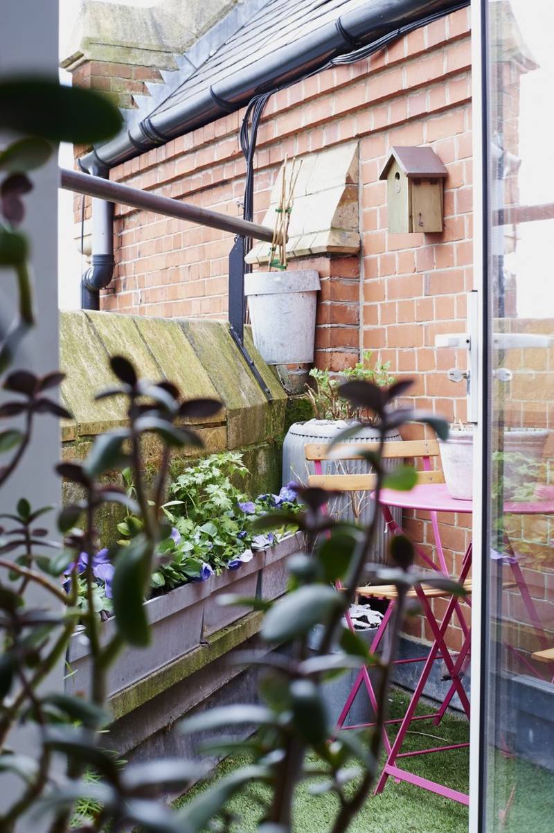 isabelle-palmer-balcony-gardener-jonathan-gooch-13-gardenista