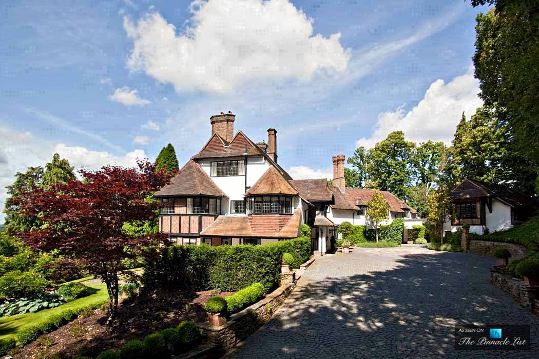 02-john-lennon-former-kenwood-home-wood-lane-st-georges-hill-weybridge-surrey-uk