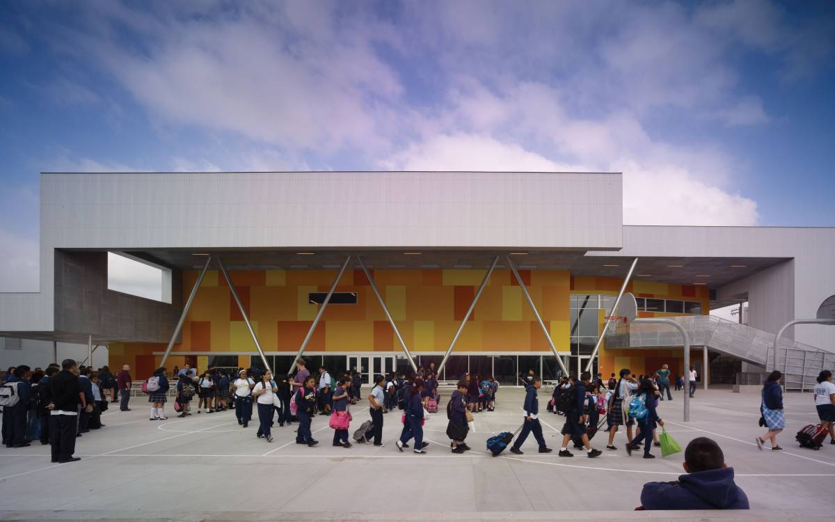 Unique Urban School In Los Angeles - St Thomas The Apostle School