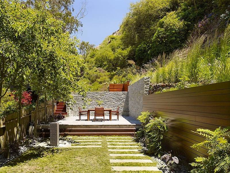 Great backyard for modern hillside house