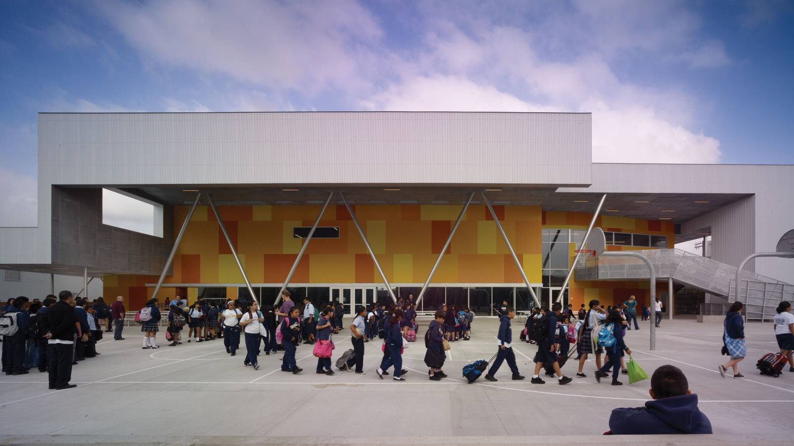 Unique Urban School In Los Angeles – St Thomas The Apostle School