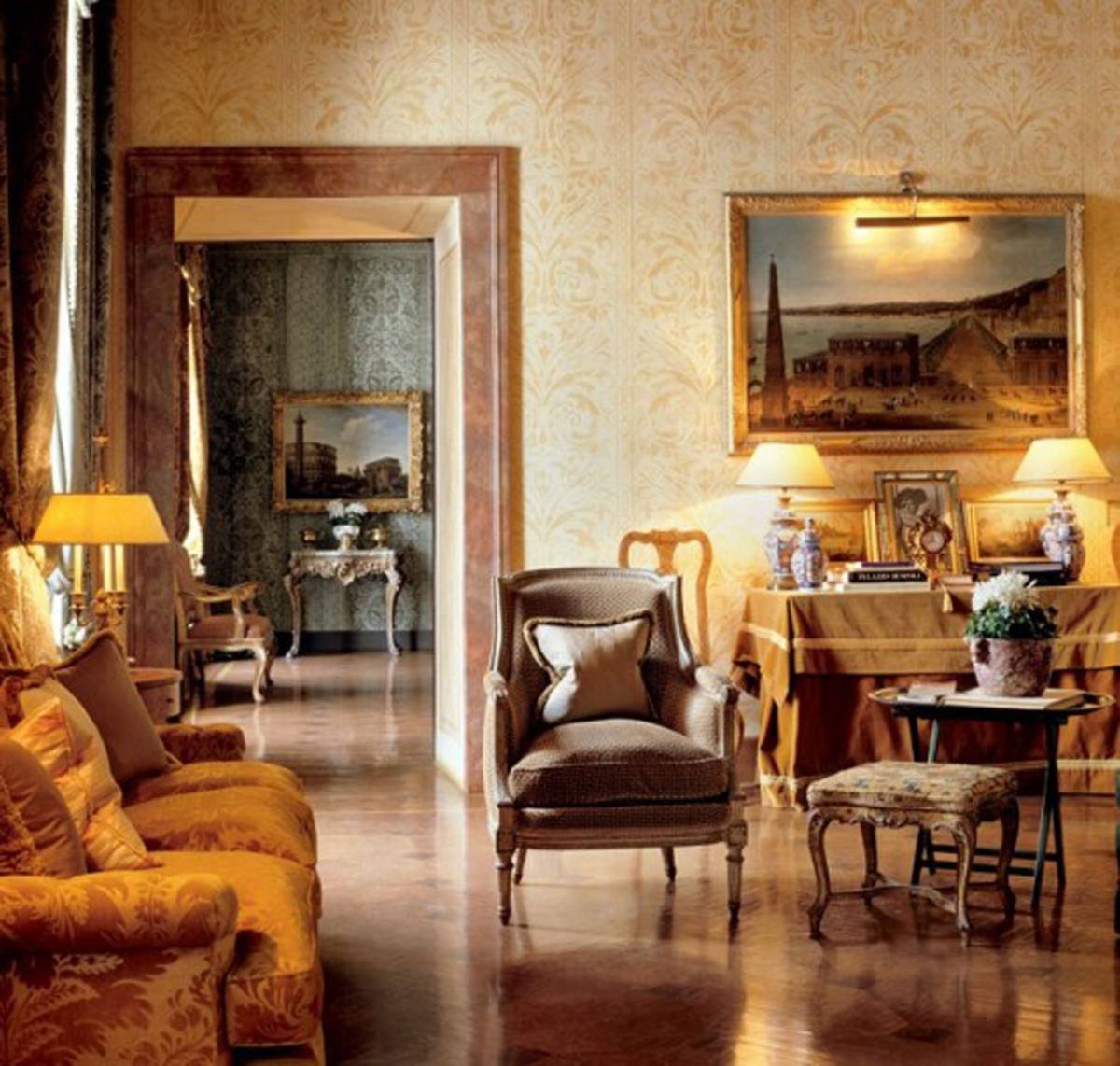 Monarch Apartment Luxurious Interior Design