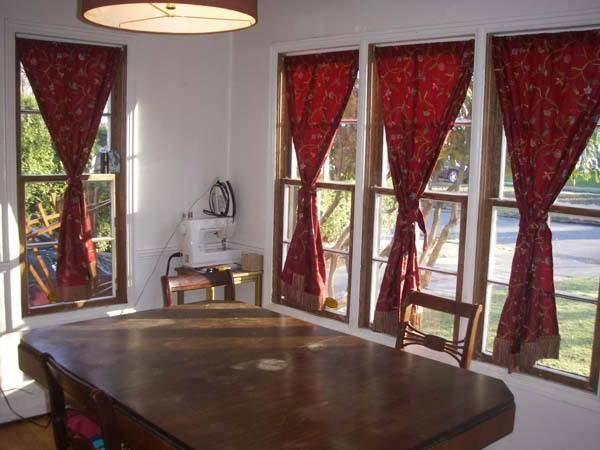 7 Inspirational Themes For Red Kitchen Curtains