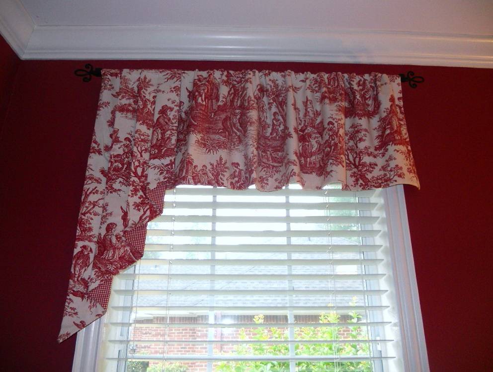 7 Inspirational Themes For Red Kitchen Curtains