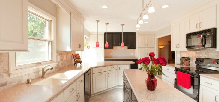 37 Examples Of Galley Kitchen Lighting That Looks Very Impressive