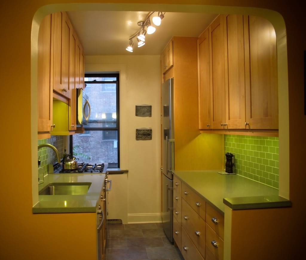 37 Examples Of Galley Kitchen Lighting That Looks Very Impressive