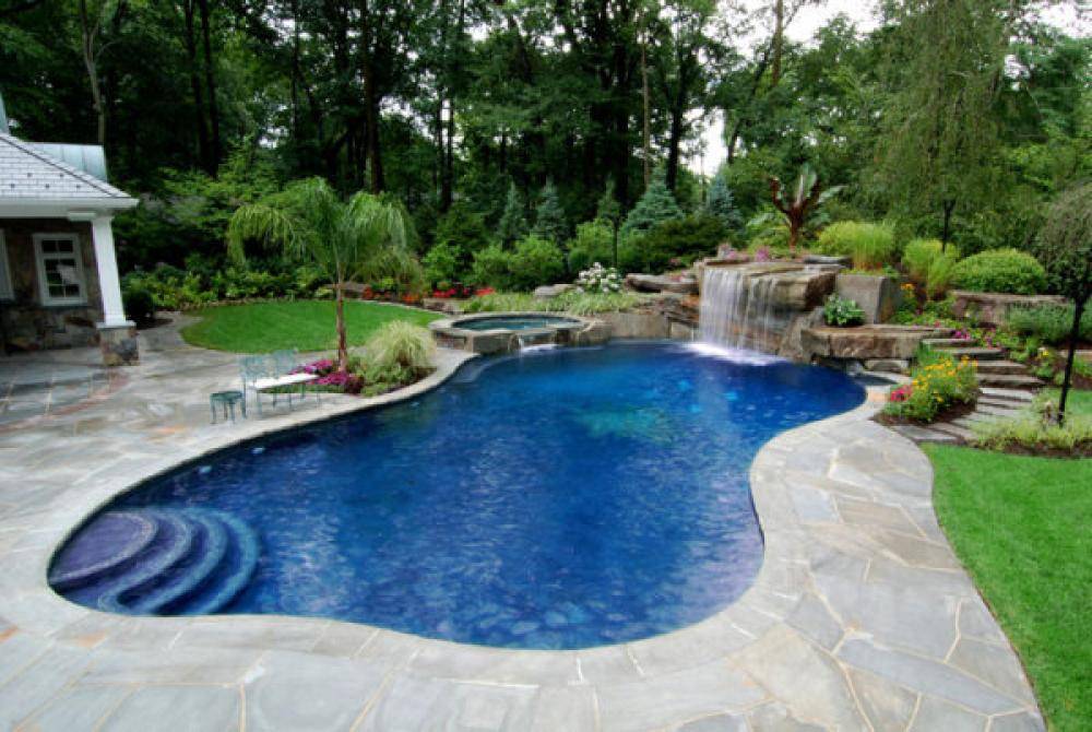 cool-shaped-swimming-pool-9