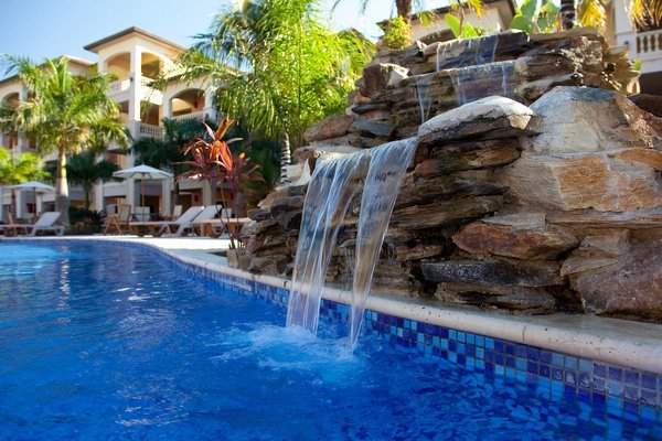 Pool-waterfalls-backyard-pools-ideas-contemporary-pool-design