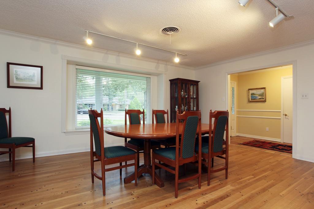 track light for dining room