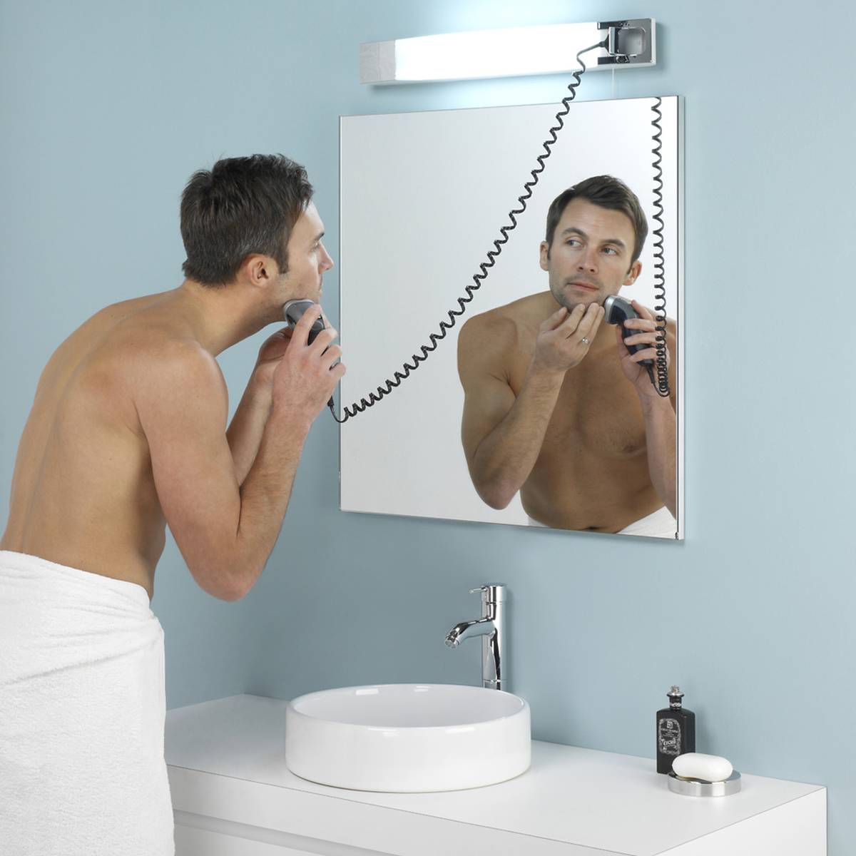 led illuminated bathroom mirrors with shaver socket