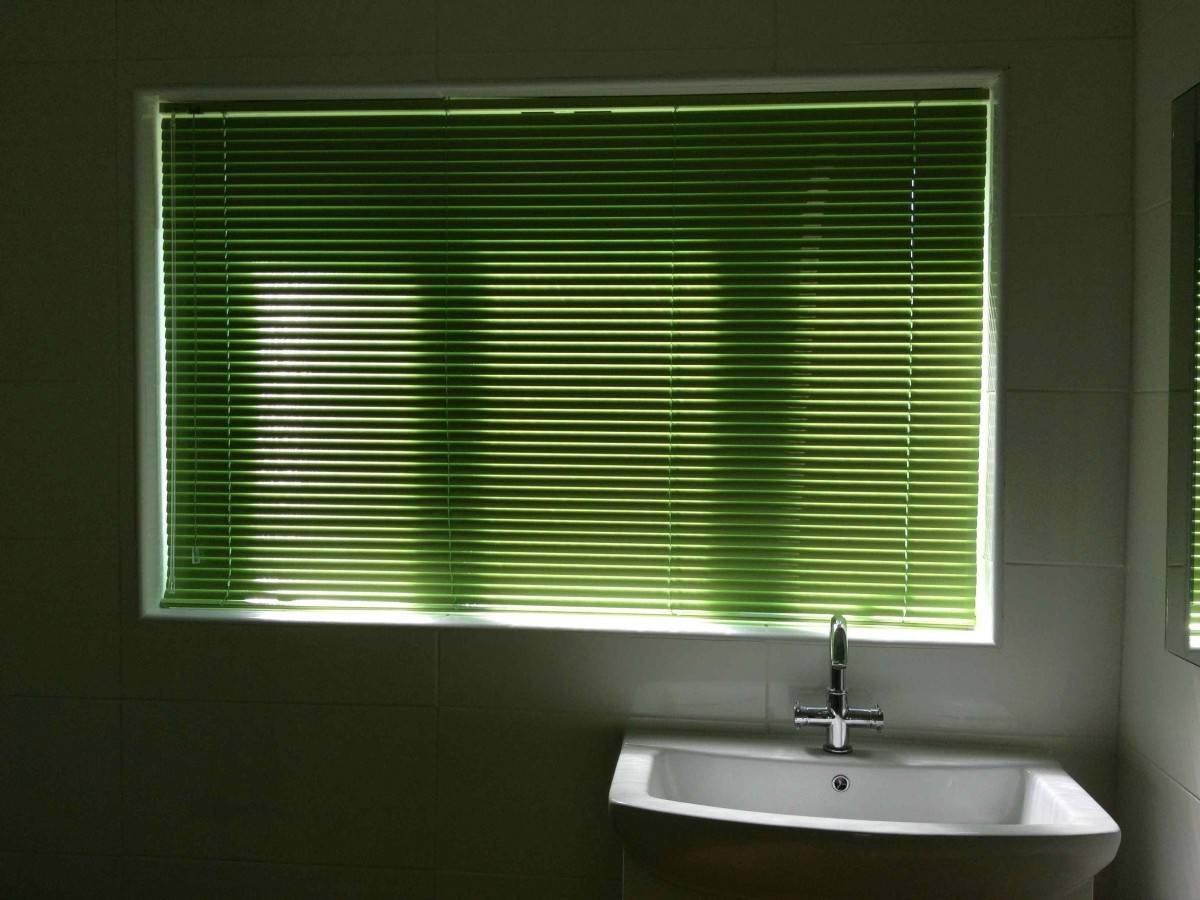 lime green venetian blinds