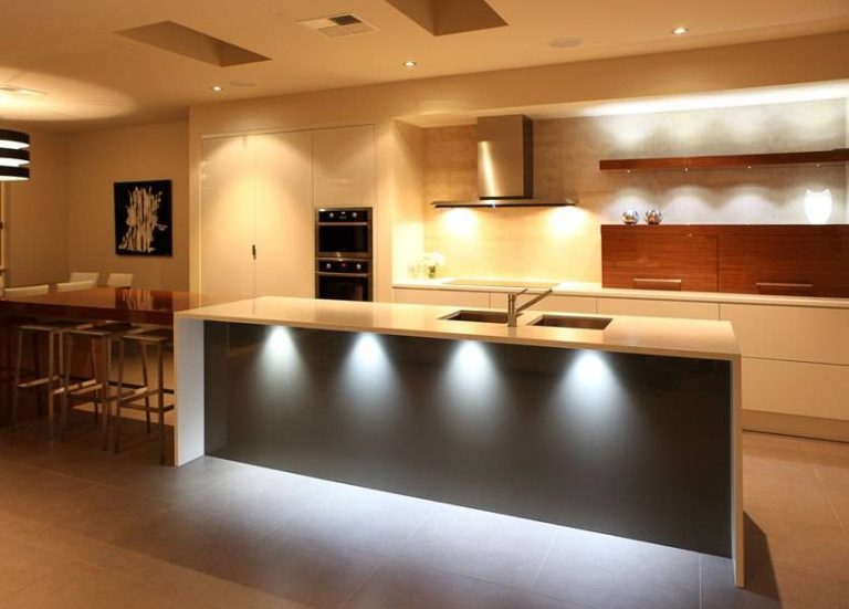 Blending contemporary kitchen design ideas into your older home ...