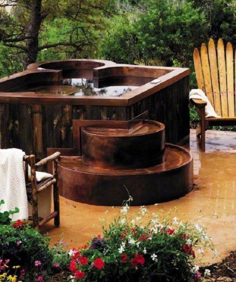 outdoor japanese soaking tub