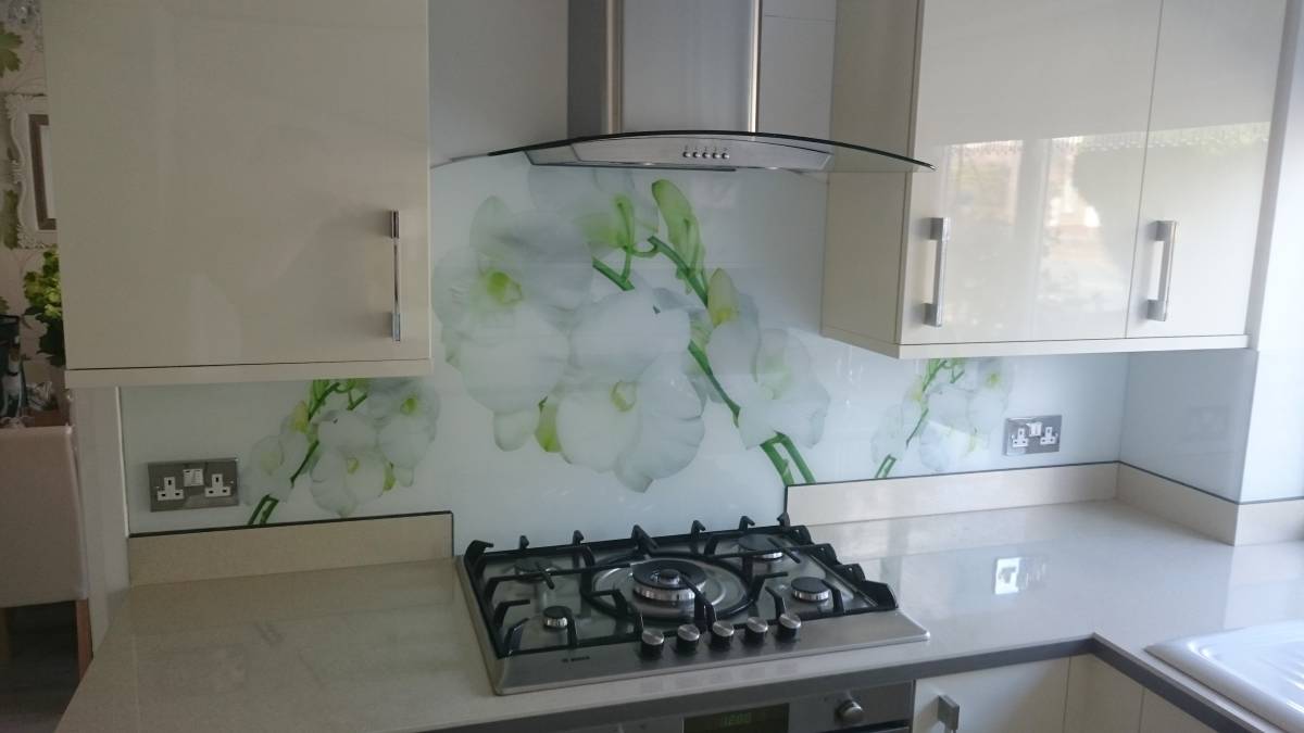 patterned glass splashbacks for cookers