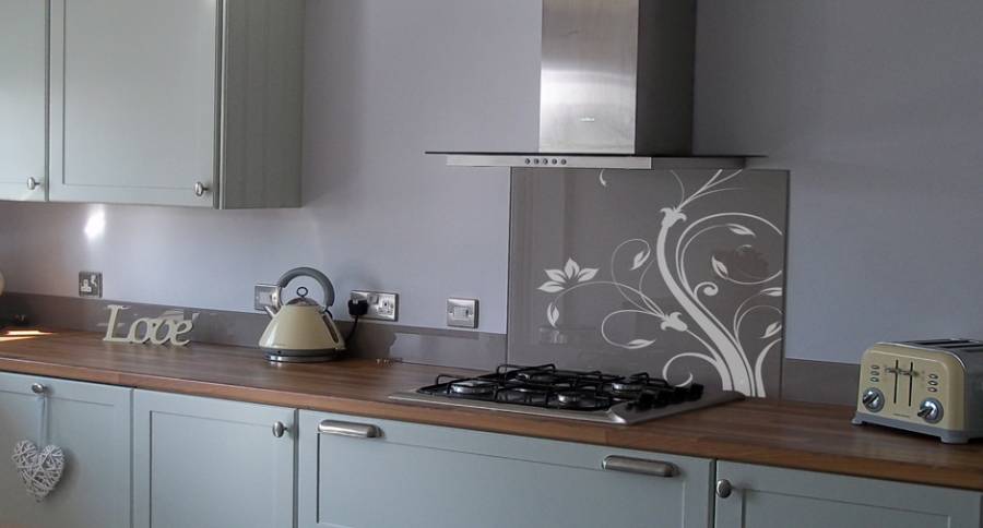 patterned glass splashbacks for cookers