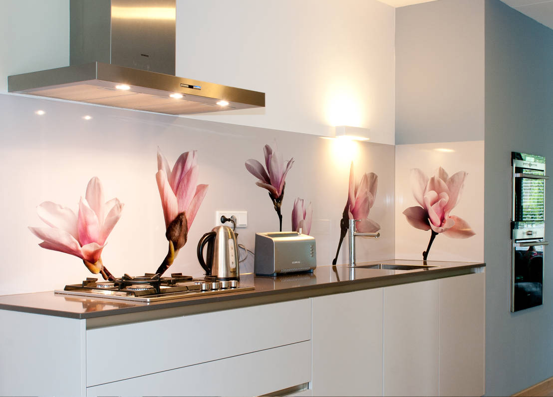 patterned splashback for kitchen