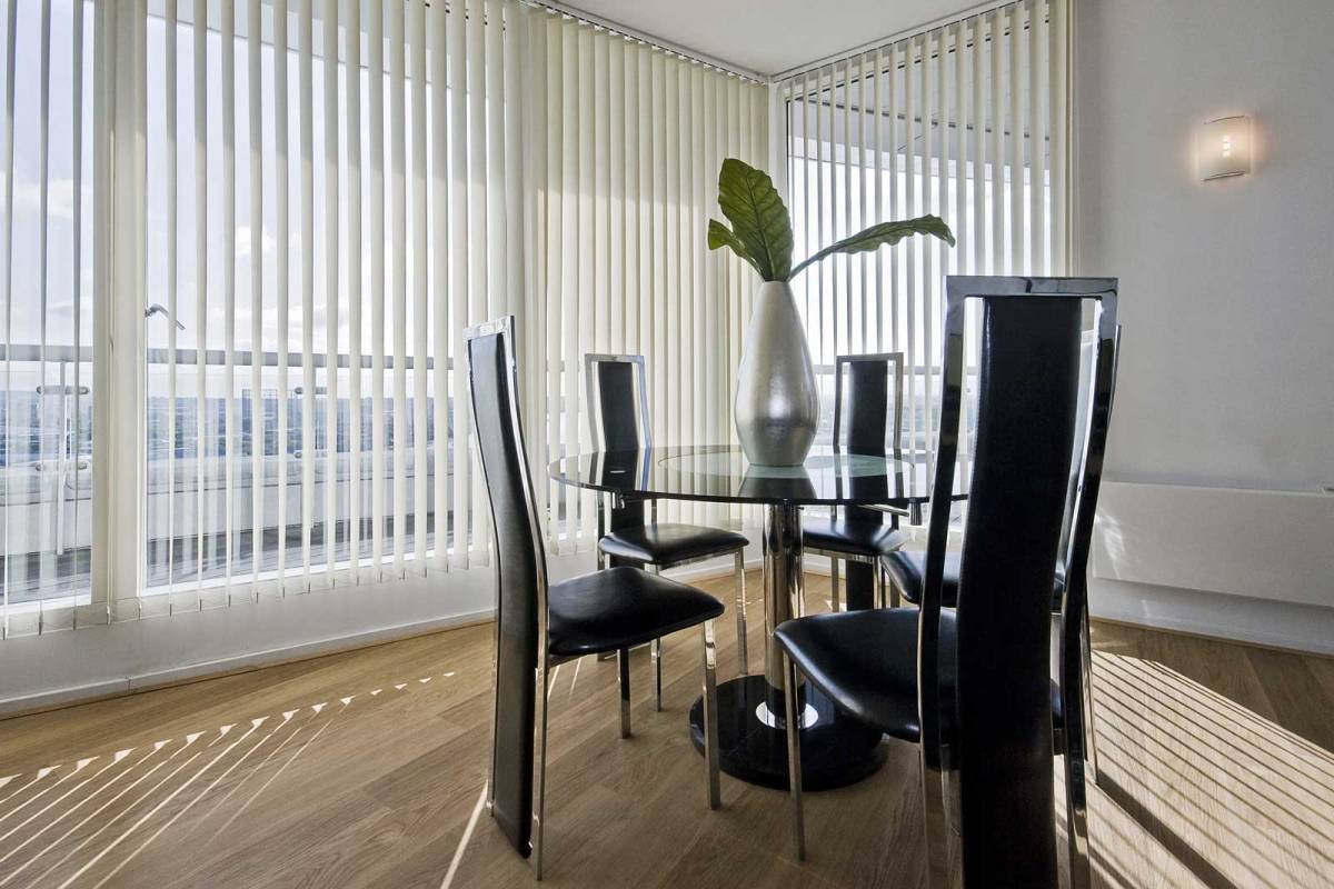 vertical blinds no bottom chain