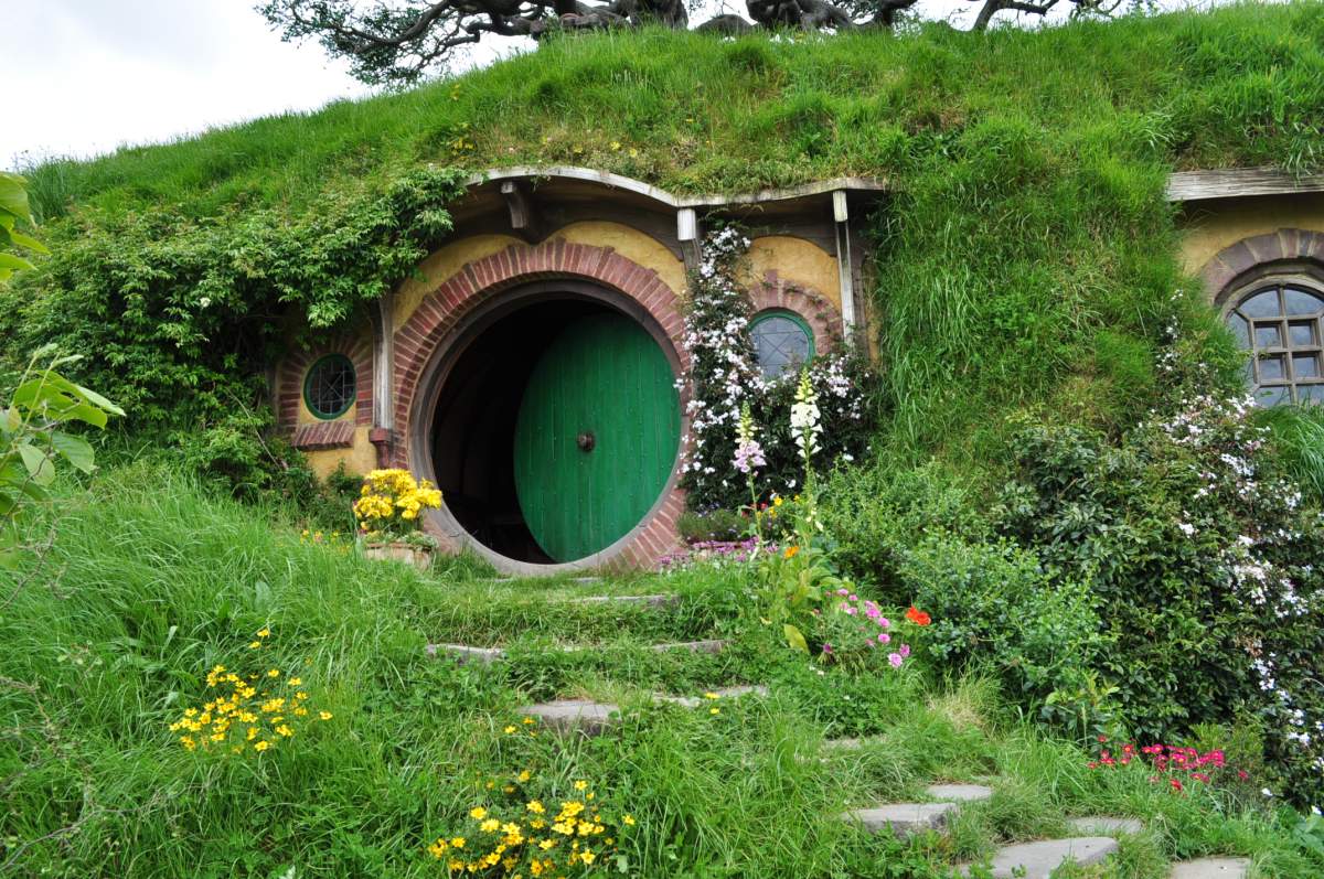 12 - Hobbit house culver city