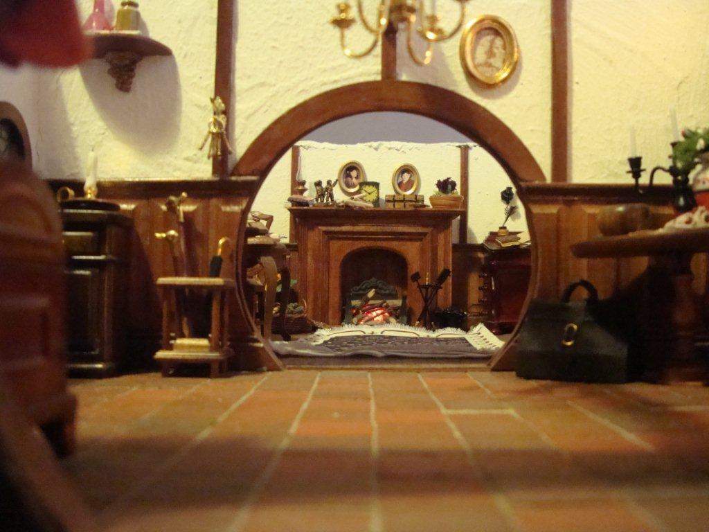 14 - Minimalist Hobbit home architecture