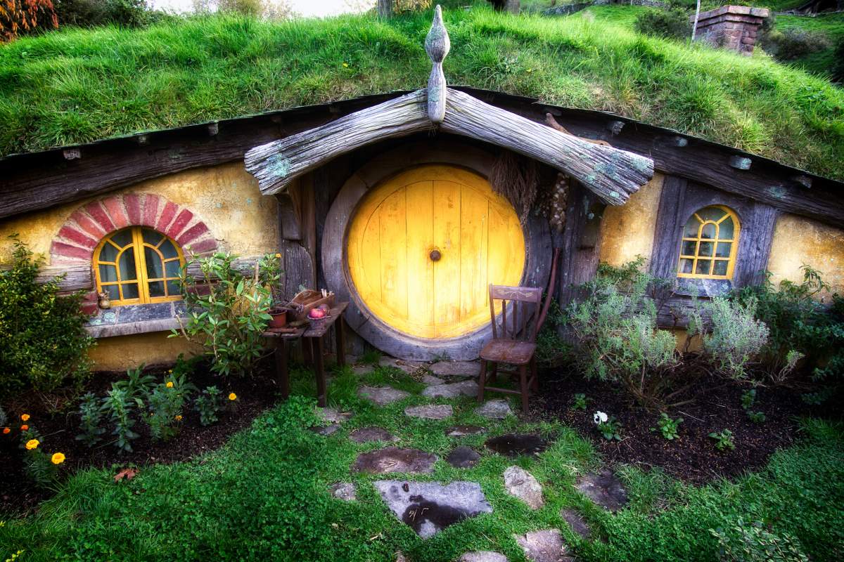7-1 Hobbit house big island