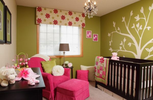 Bright-floral-print-fabric-in-fuchsia-seems-like-an-ideal-match-for-the-kids-nursery
