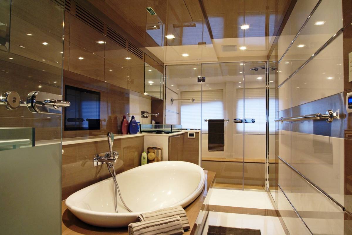 luxury bathrooms