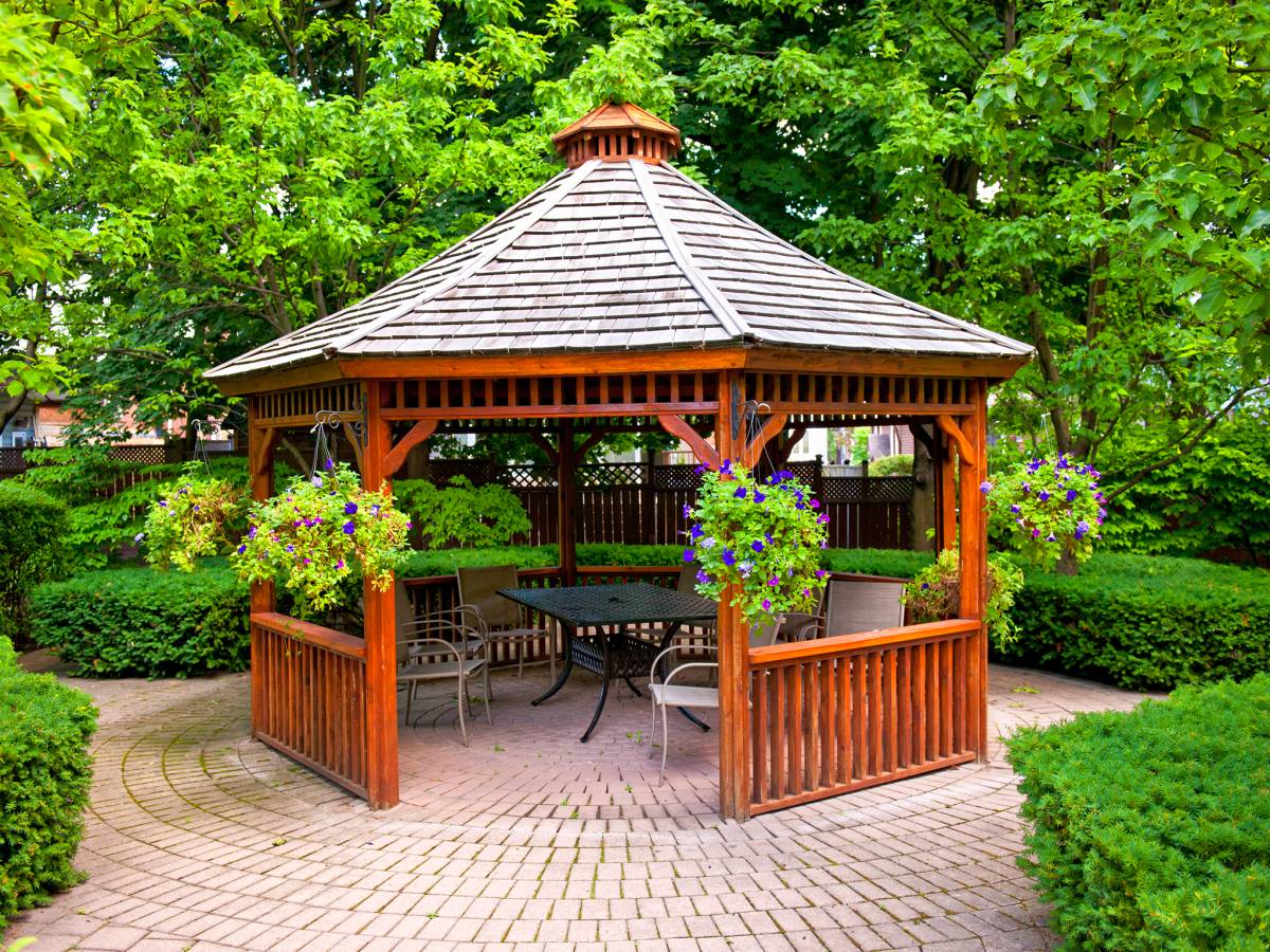 free standing pergola designs