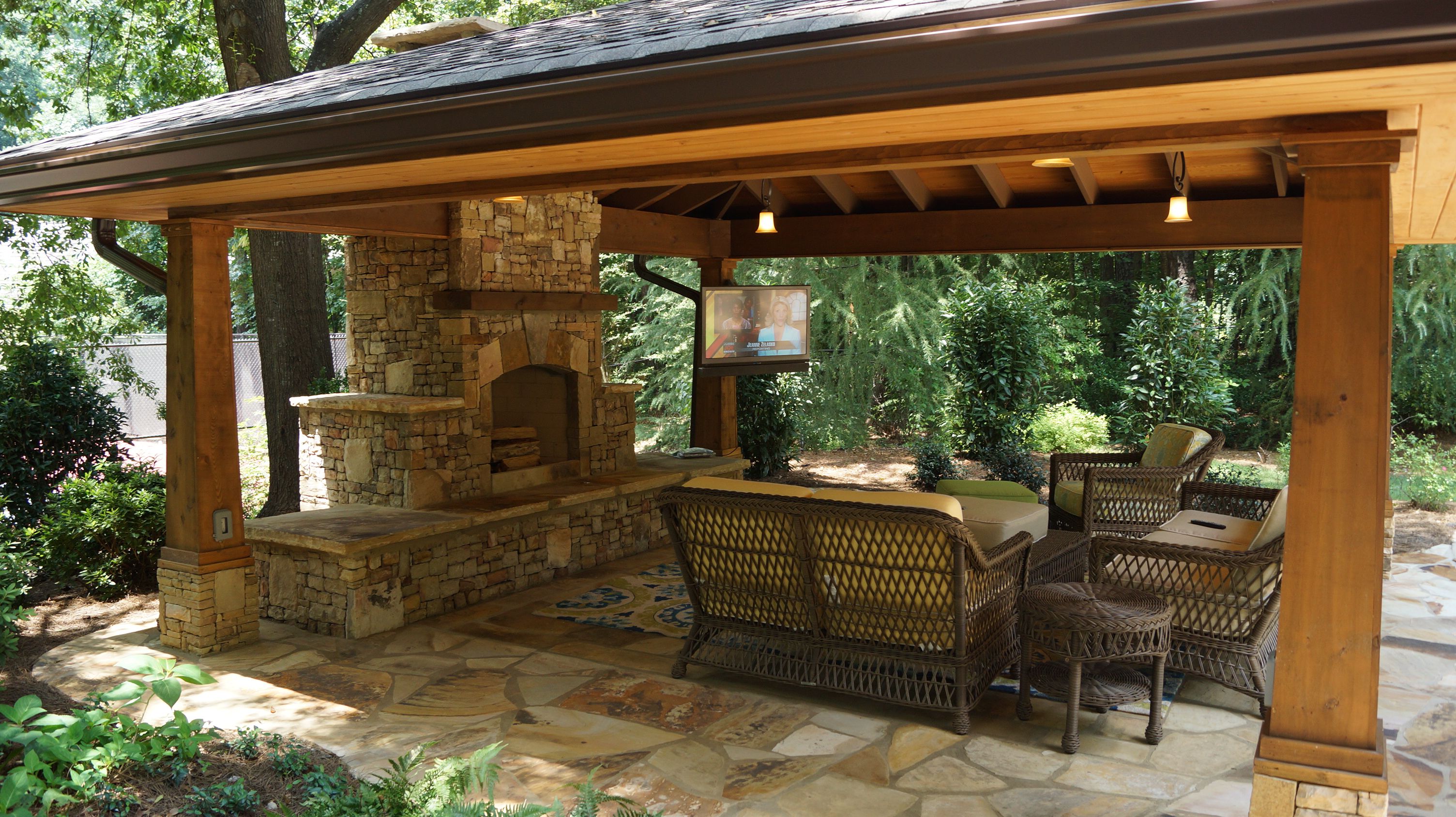 outdoor covered sitting area ideas