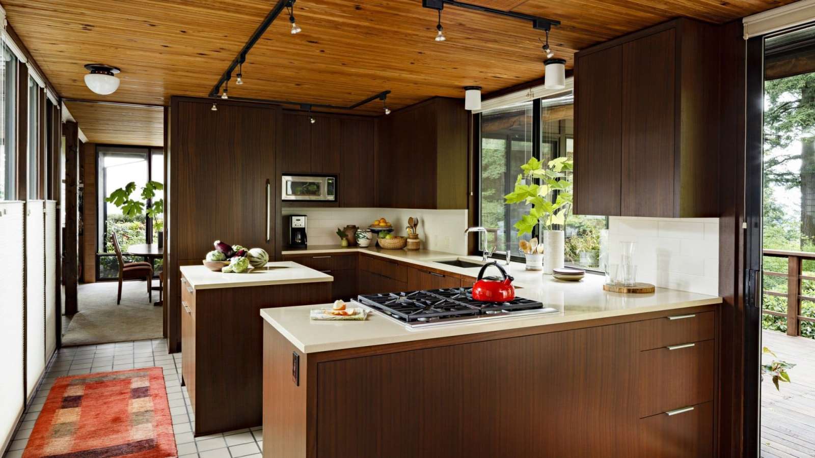 Mid Century Modern Kitchen With Artistic Interior Space